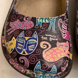 Alegria Mary Jane’s 37